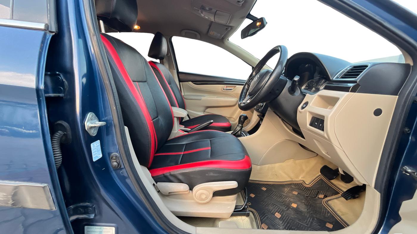 2018 Maruti Ciaz ALPHA  AT 1.4  PETROL, Petrol, Automatic, 98,558 km, Right Side Front Door Cabin