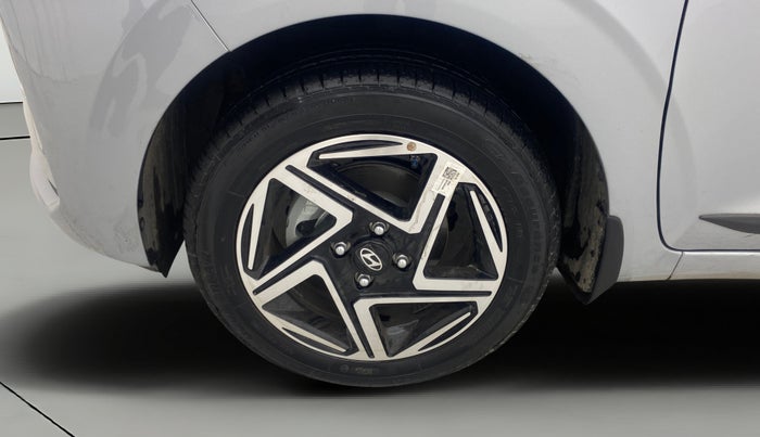 2025 Hyundai GRAND I10 NIOS ASTA AMT 1.2 KAPPA VTVT, Petrol, Automatic, 2,707 km, Left Front Wheel