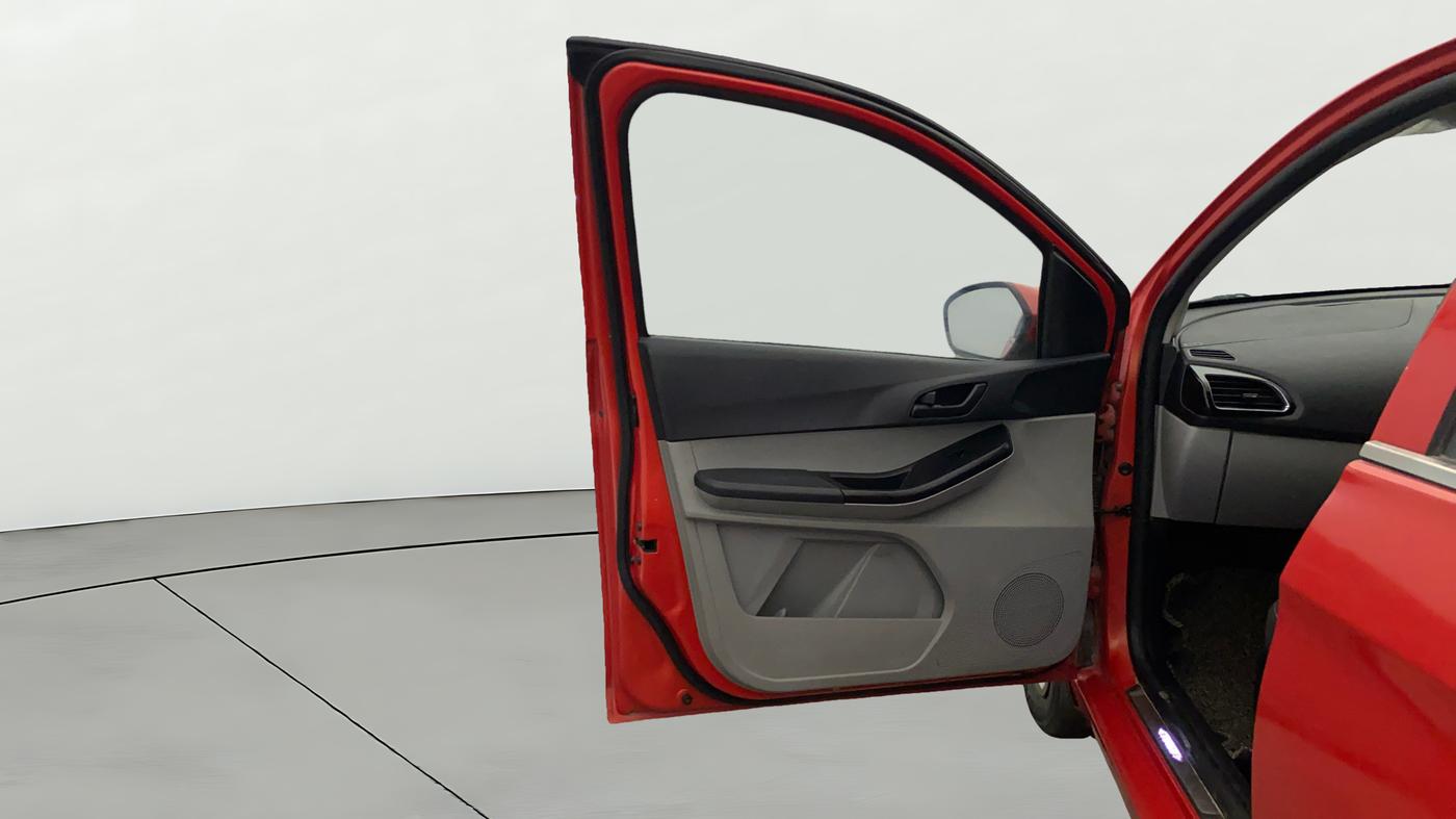 2020 Tata Tiago XT PETROL, Petrol, Manual, 1,03,205 km, LHS Front Door