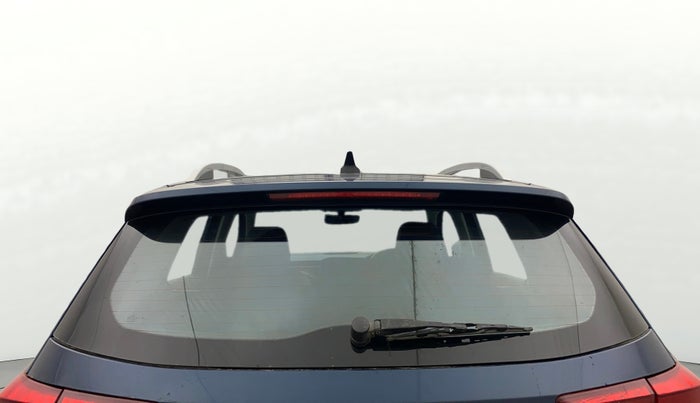 2023 Skoda KUSHAQ STYLE 1.5L TSI DSG, Petrol, Automatic, 24,229 km, Rear Windshield