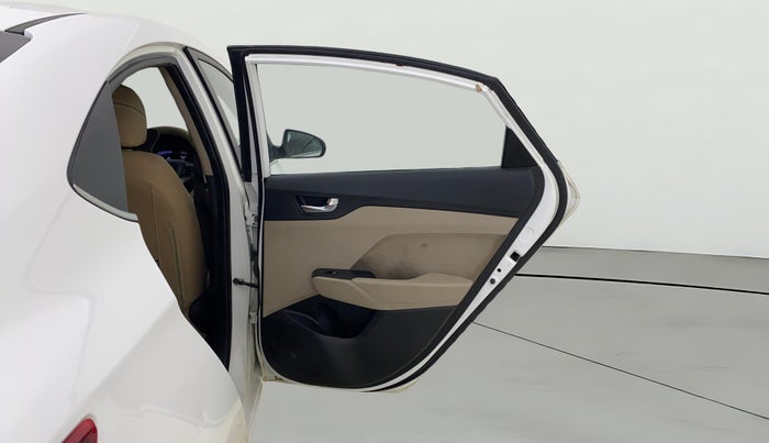 2022 Hyundai Verna SX 1.5 VTVT, Petrol, Manual, 98,461 km, RHS Rear Door