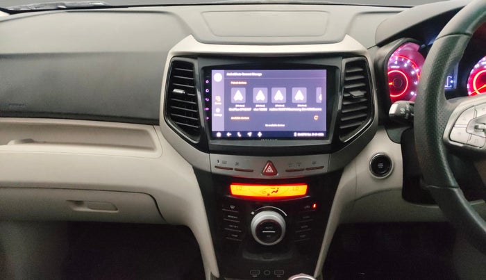 2024 Mahindra XUV300 W8 1.2 PETROL, Petrol, Manual, 29,360 km, Air Conditioner