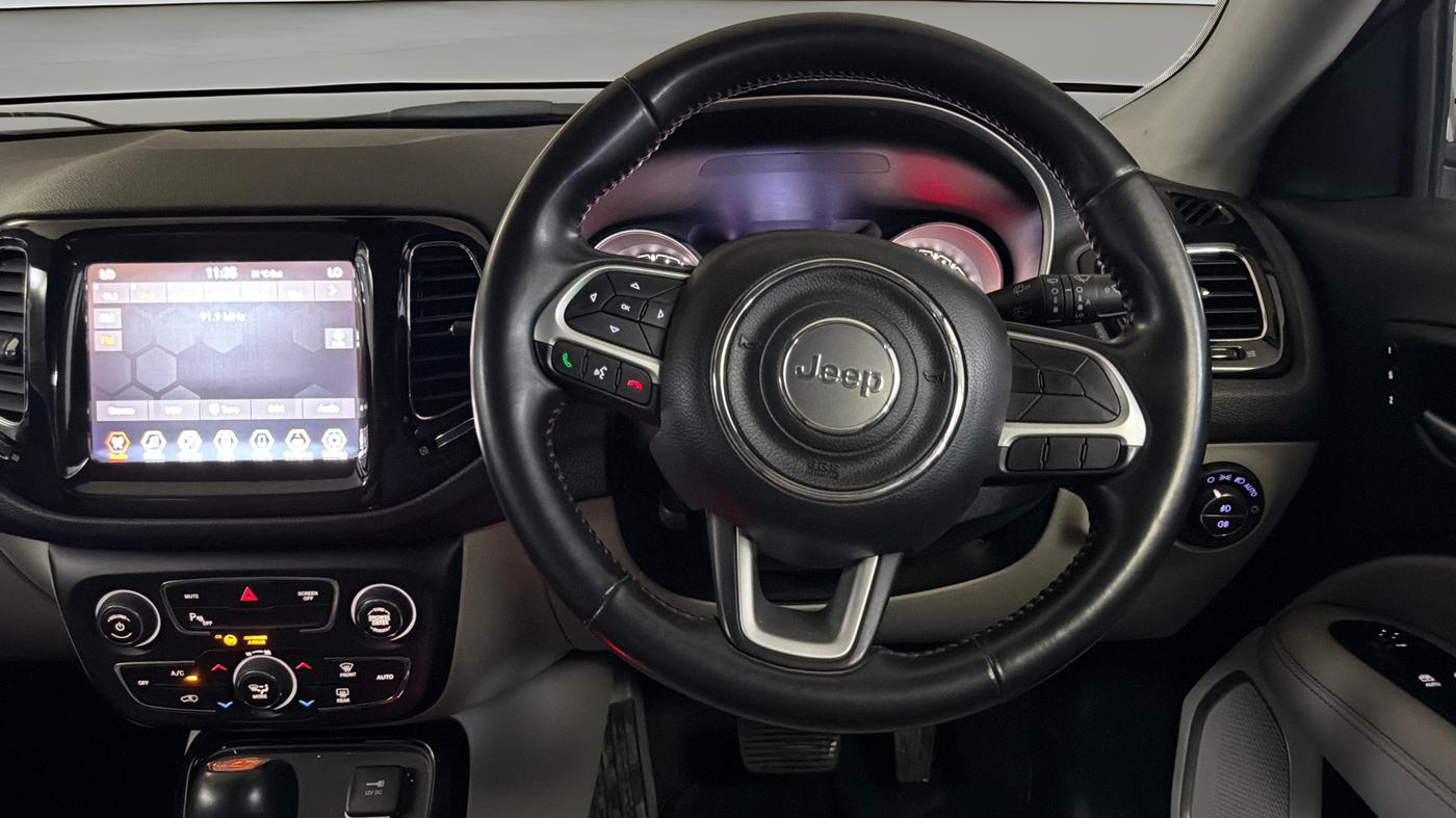2019 Jeep Compass LIMITED PLUS PETROL AT, Petrol, Automatic, 52,078 km, Steering Wheel Close Up
