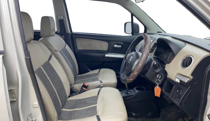 2016 Maruti Wagon R 1.0 VXI AMT, Petrol, Automatic, 62,295 km, Right Side Front Door Cabin