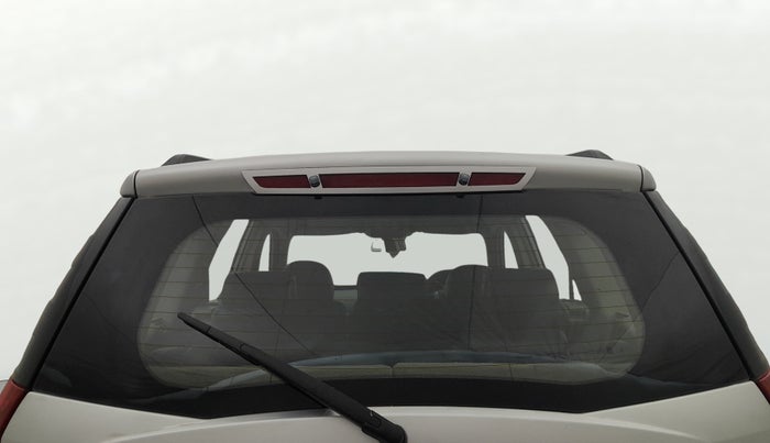 2016 Mahindra XUV500 W6 AT 1.99, Diesel, Automatic, 44,518 km, Rear Windshield