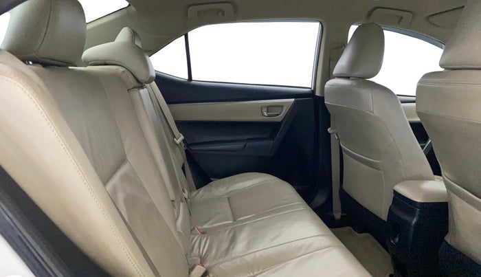 2015 Toyota Corolla Altis VL CVT PETROL, Petrol, Automatic, 63,955 km, Right Side Rear Door Cabin