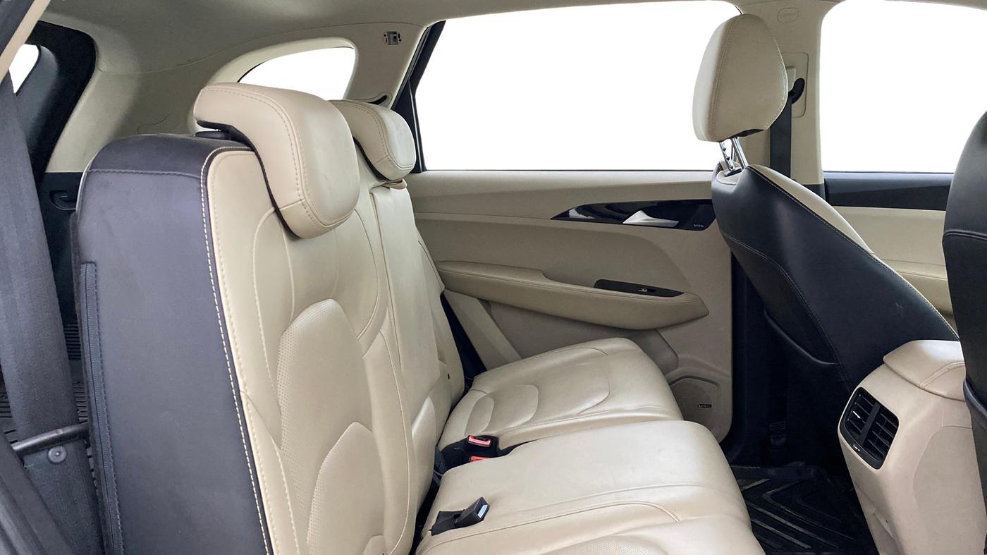 2021 MG HECTOR SHARP 1.5 DCT PETROL, Petrol, Automatic, 20,048 km, Right Side Rear Door Cabin