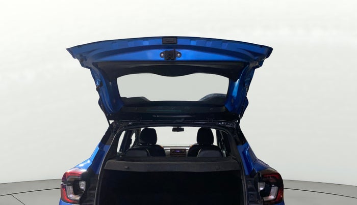 2021 Renault Kiger RXL MT, Petrol, Manual, 10,990 km, Boot Door Open