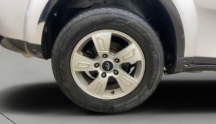 2013 Mahindra XUV500 W8, Diesel, Manual, 97,265 km, Right Rear Wheel