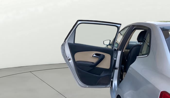 2017 Volkswagen Ameo HIGHLINE PLUS 1.5L AT 16 ALLOY, Diesel, Automatic, 1,06,109 km, LHS Rear Door
