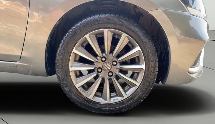 2019 Maruti Ciaz ALPHA 1.5 SHVS PETROL, Petrol, Manual, 96,651 km, Right Front Wheel