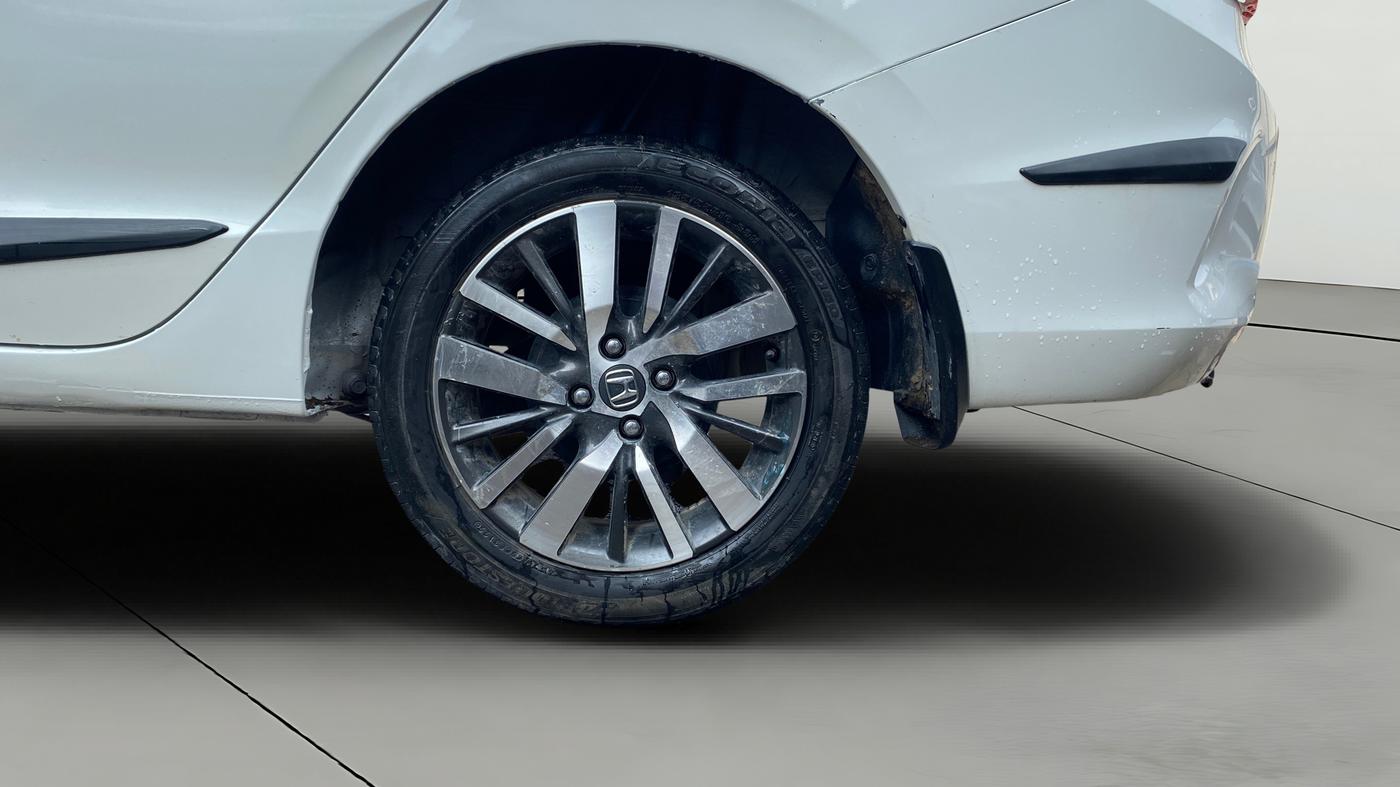 2022 Honda City 1.5L I-VTEC VX, Petrol, Manual, 22,243 km, Left Rear Wheel