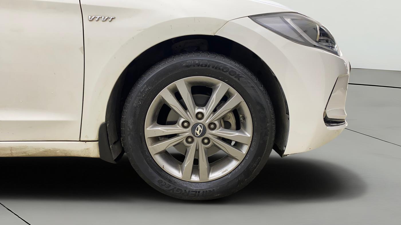 2018 Hyundai New Elantra 2.0 SX(O) AT PETROL, Petrol, Automatic, 53,432 km, Right Front Wheel