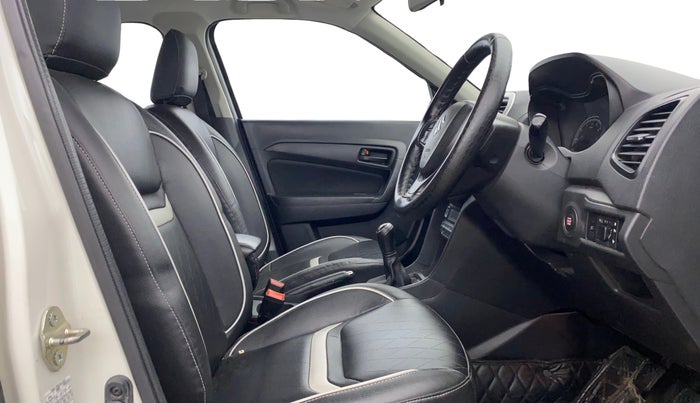 2020 Maruti Vitara Brezza VXI, Petrol, Manual, 56,089 km, Right Side Front Door Cabin