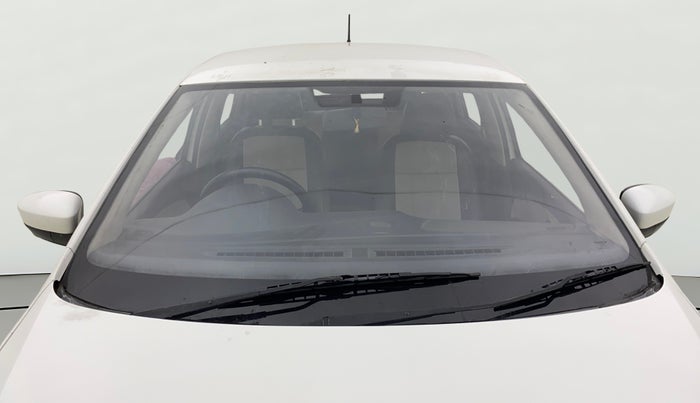 2013 Volkswagen Polo HIGHLINE1.2L, Petrol, Manual, 86,334 km, Front Windshield