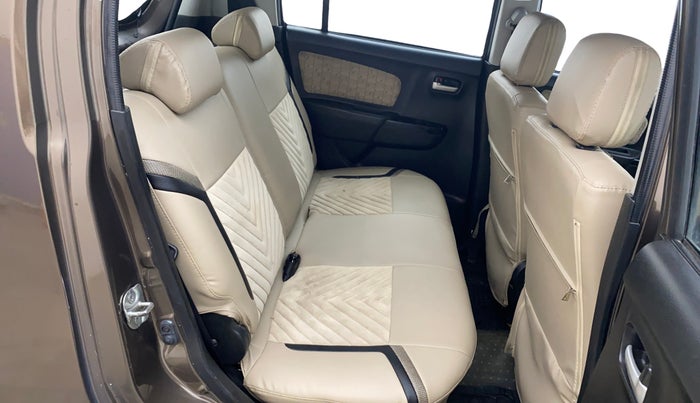 2018 Maruti Wagon R 1.0 VXI, Petrol, Manual, 58,458 km, Right Side Rear Door Cabin