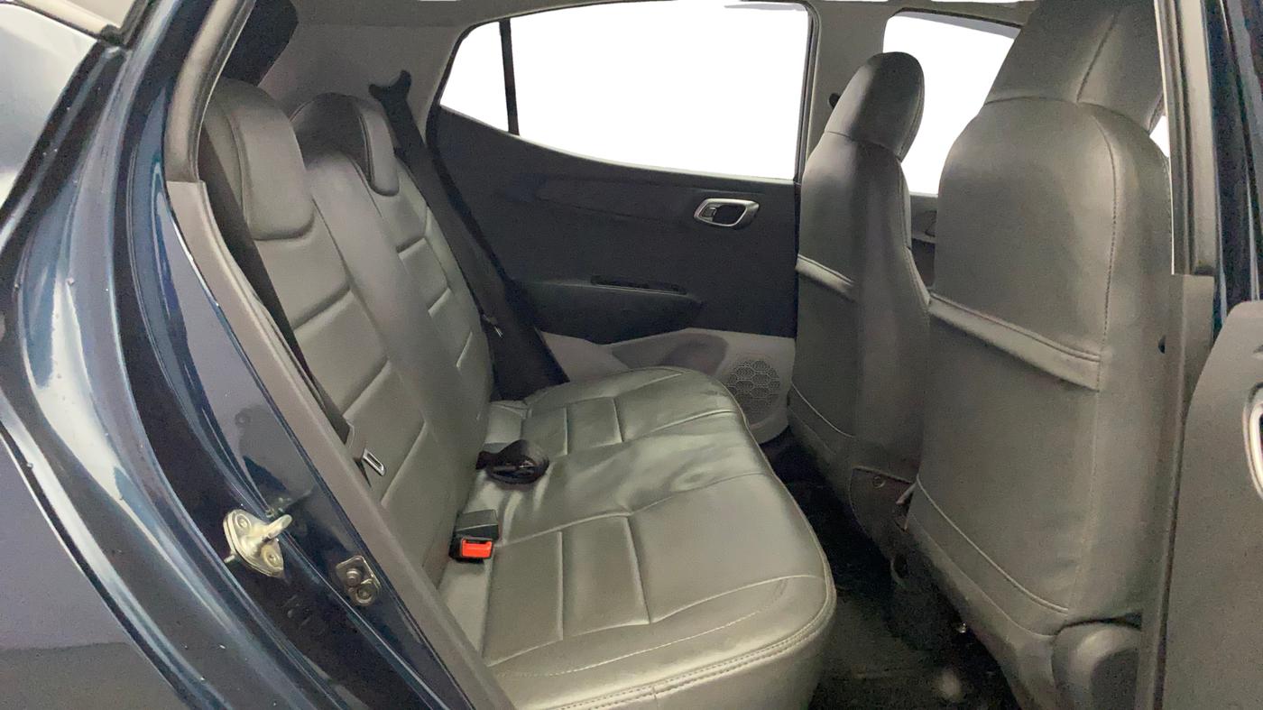 2022 Hyundai GRAND I10 NIOS SPORTZ 1.2 KAPPA VTVT, CNG, Manual, 44,336 km, Right Side Rear Door Cabin