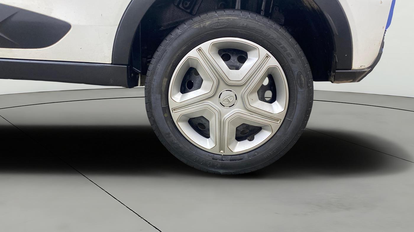2021 Tata NEXON XM PETROL, Petrol, Manual, 49,909 km, Left Rear Wheel