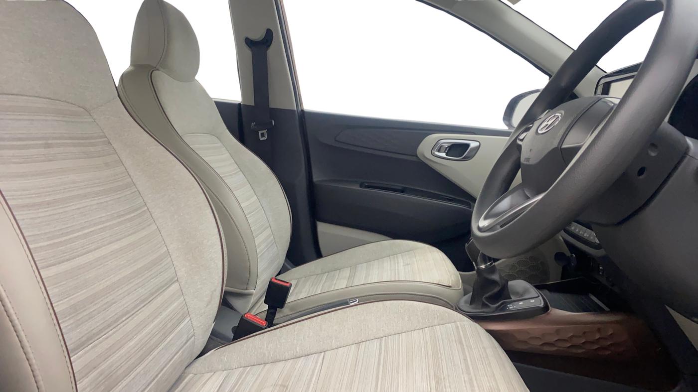 2021 Hyundai AURA SX PLUS 1.2 AMT, Petrol, Automatic, 93,864 km, Right Side Front Door Cabin
