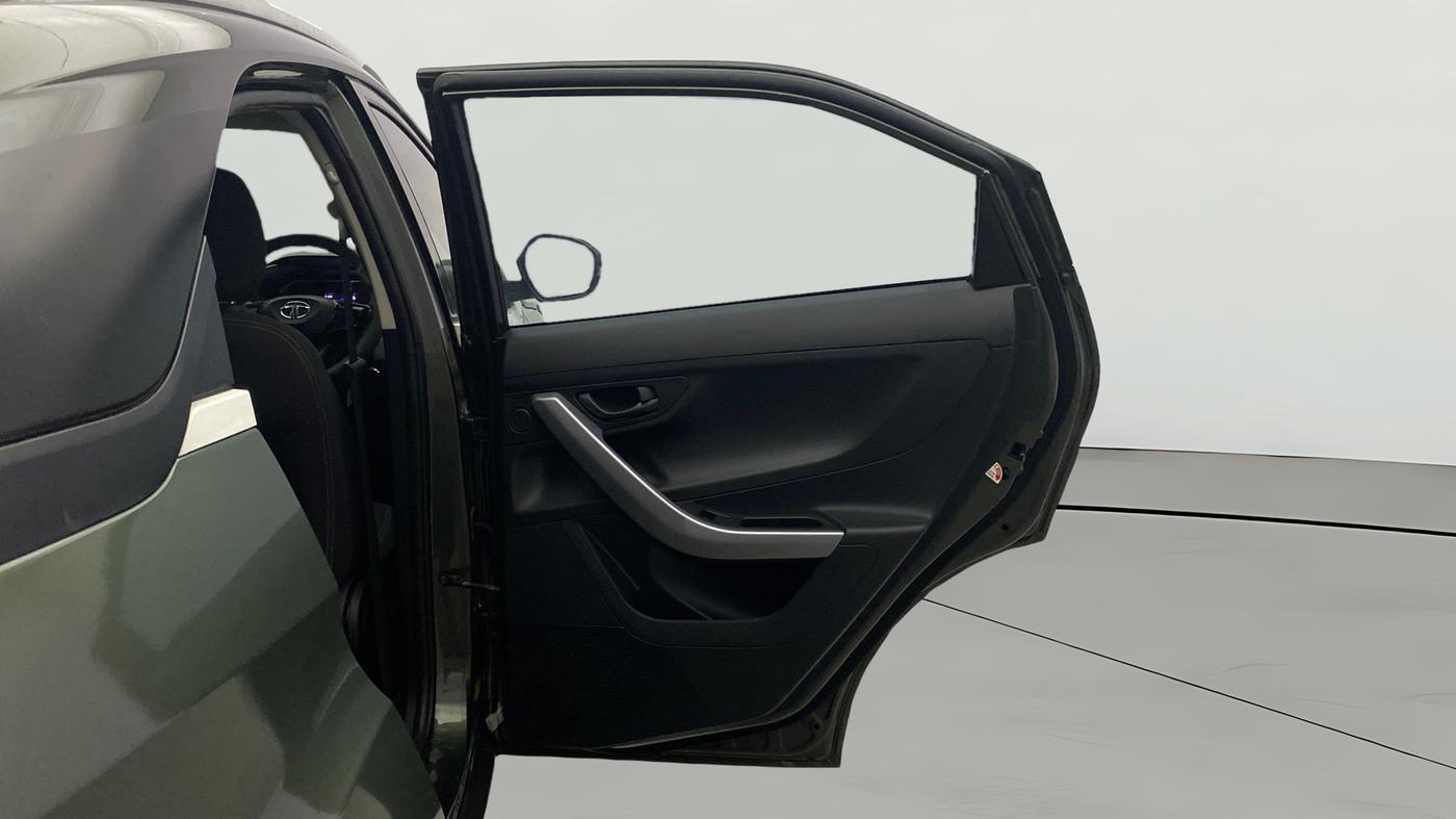 2021 Tata NEXON XMA SUNROOF PETROL, Petrol, Automatic, 45,261 km, RHS Rear Door
