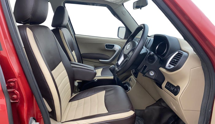 2017 Mahindra TUV300 T8, Diesel, Manual, 50,574 km, Right Side Front Door Cabin