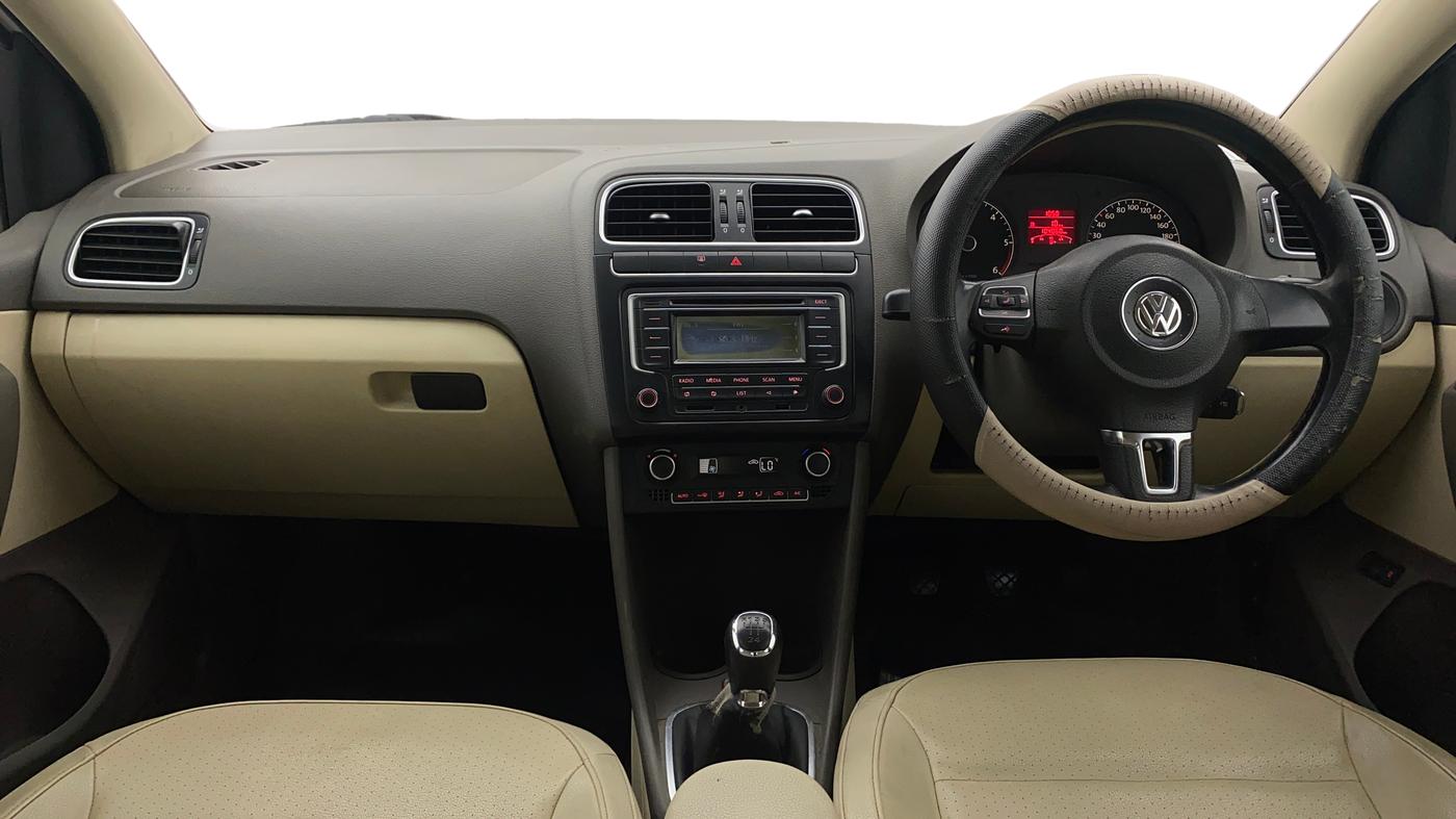 2015 Volkswagen Vento HIGHLINE DIESEL 1.5, Diesel, Manual, 1,04,079 km, Dashboard