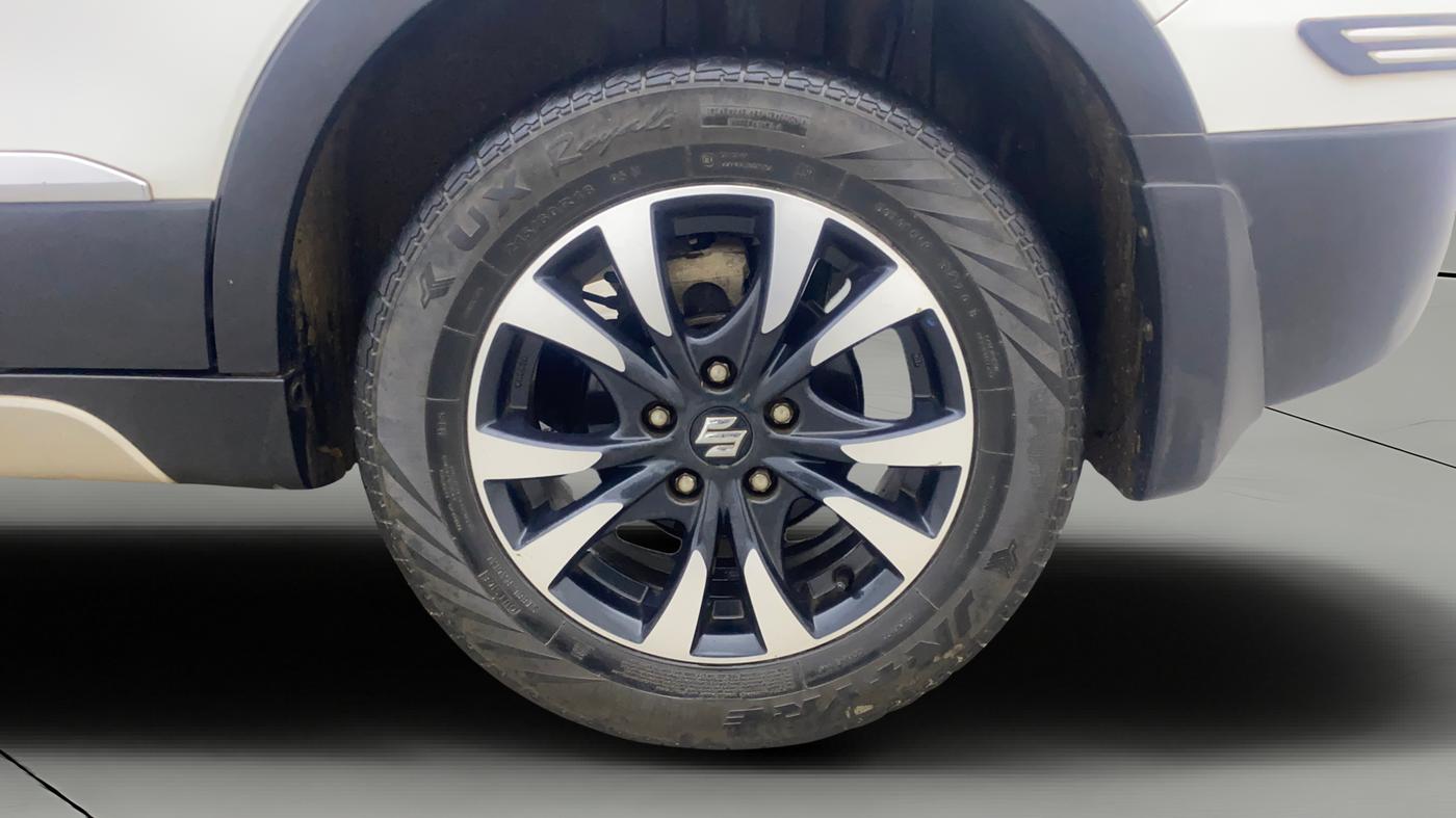 2020 Maruti S Cross ZETA AT 1.5, Petrol, Automatic, 31,439 km, Left Rear Wheel
