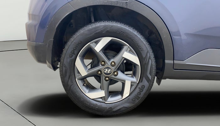 2020 Hyundai VENUE SX 1.4 CRDI, Diesel, Manual, 94,599 km, Right Rear Wheel