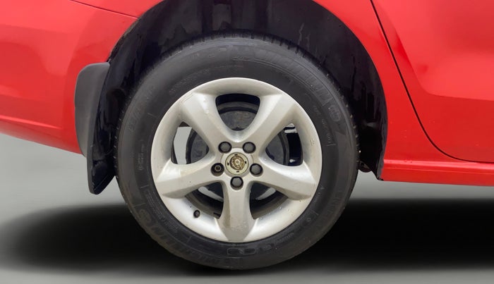 2013 Skoda Rapid ELEGANCE 1.6 TDI CR MT, Diesel, Manual, 1,02,515 km, Right Rear Wheel