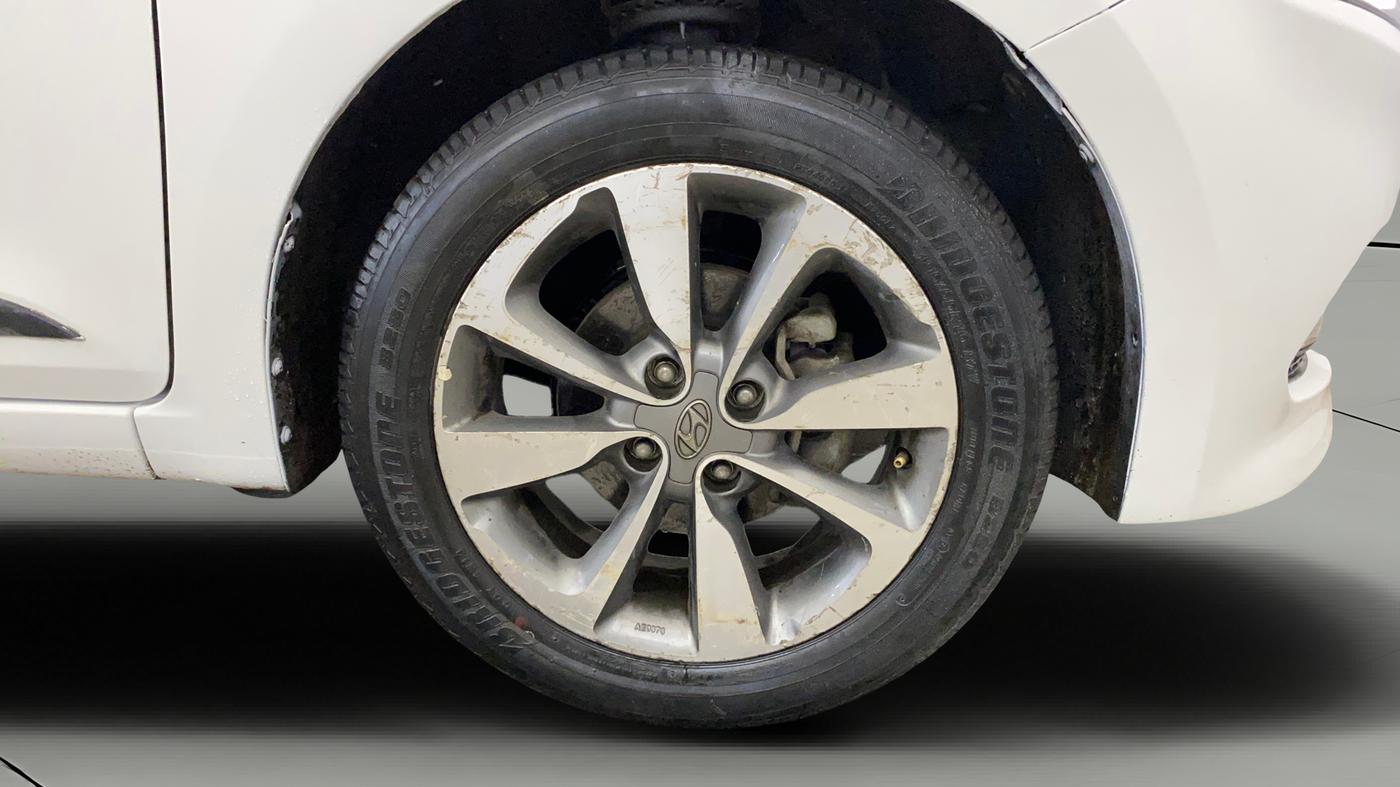 2014 Hyundai Elite i20 ASTA 1.2, Petrol, Manual, 40,815 km, Right Front Wheel