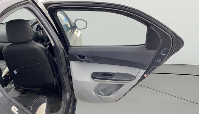 2023 Tata Tiago XT PETROL, Petrol, Manual, 30,028 km, RHS Rear Door
