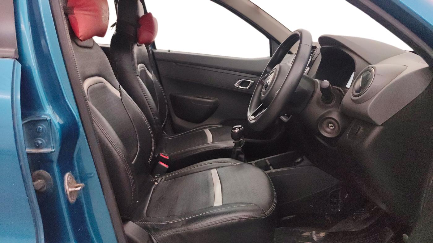2019 Renault Kwid RXT 1.0 (O), Petrol, Manual, 38,511 km, Right Side Front Door Cabin