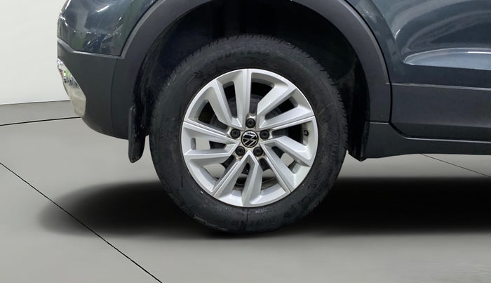 2022 Volkswagen TAIGUN HIGHLINE 1.0 TSI MT, Petrol, Manual, 21,476 km, Right Rear Wheel