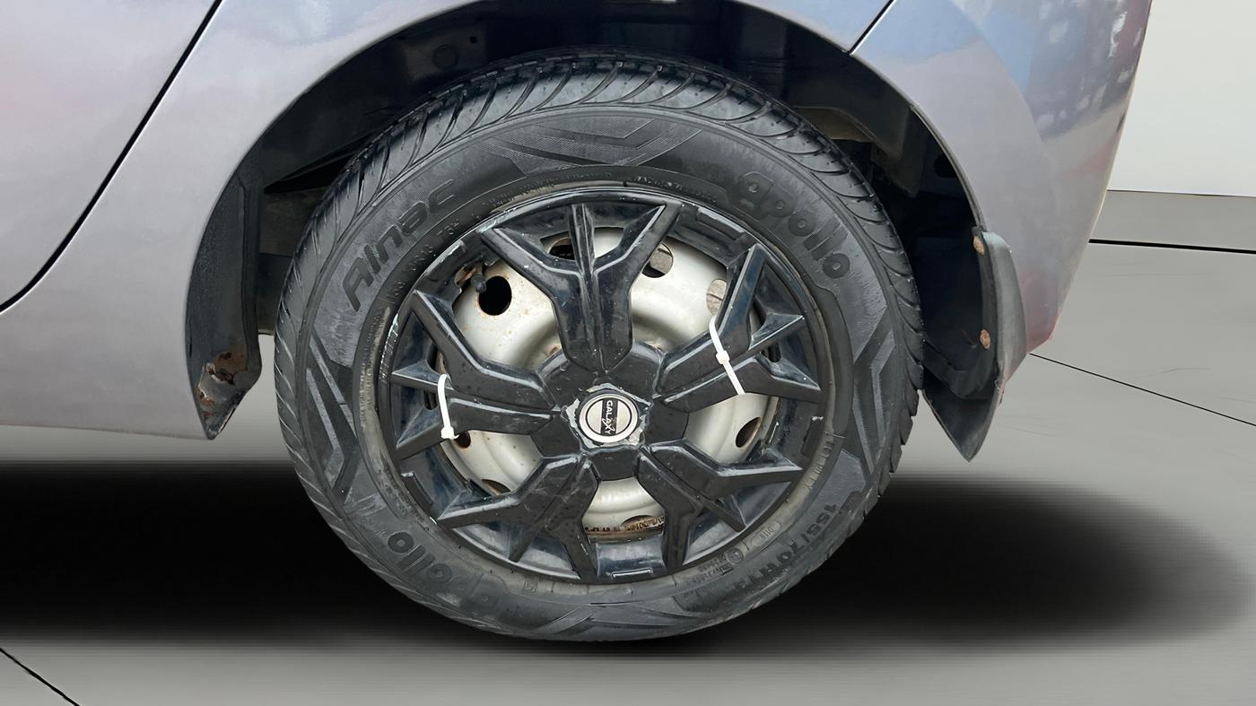 2018 Hyundai Eon ERA +, Petrol, Manual, 53,172 km, Left Rear Wheel