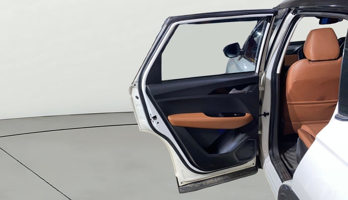 2021 MG HECTOR PLUS SHARP 2.0 DIESEL TURBO MT 6-STR, Diesel, Manual, 46,836 km, LHS Rear Door