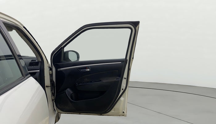 2012 Maruti Swift VXI, Petrol, Manual, 93,679 km, RHS Front Door