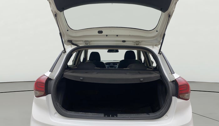 2018 Hyundai Elite i20 SPORTZ 1.2, Petrol, Manual, 72,916 km, Boot Open Zoomed View