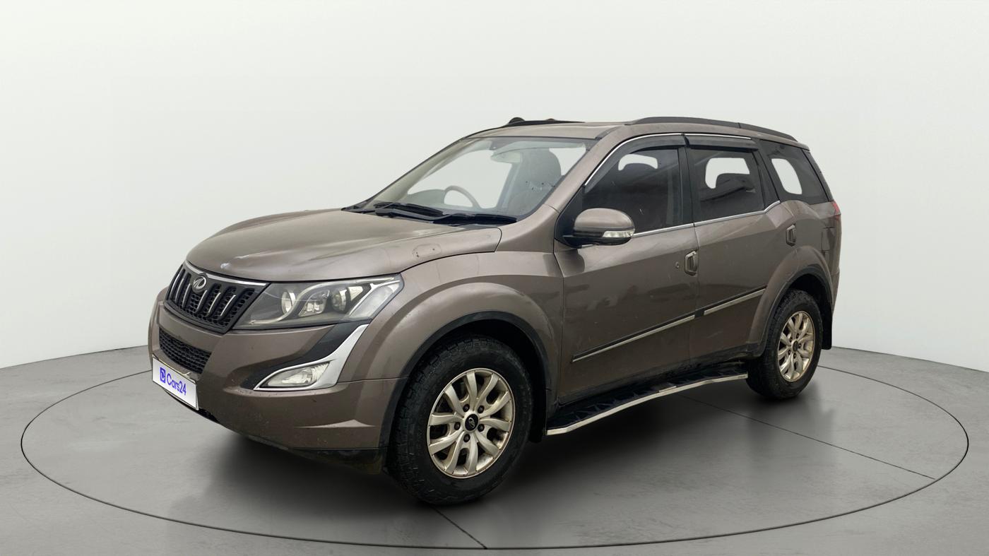 2017 Mahindra XUV500 W10 AT, Diesel, Automatic, 85,188 km, Left Front Diagonal