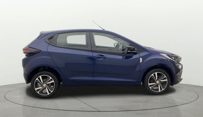 2023 Tata ALTROZ XZA, Petrol, Automatic, 31,031 km, Right Side View