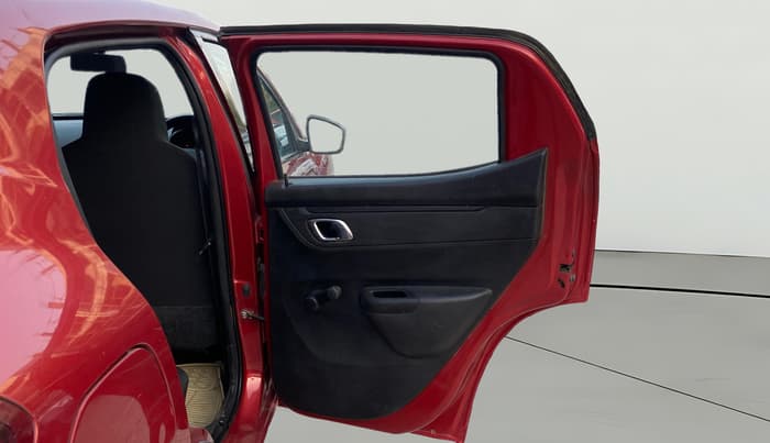 2019 Renault Kwid RXT 1.0 (O), CNG, Manual, 1,35,268 km, RHS Rear Door