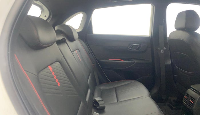 2022 Hyundai NEW I20 N LINE N8 1.0 TURBO GDI IMT, Petrol, Manual, 38,276 km, Right Side Rear Door Cabin