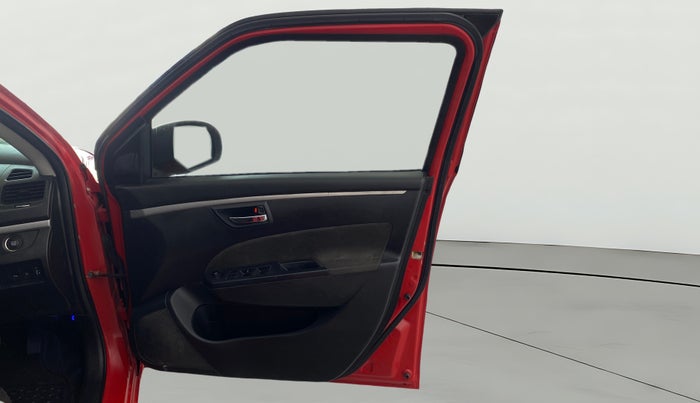 2015 Maruti Swift ZDI, Diesel, Manual, 71,026 km, RHS Front Door