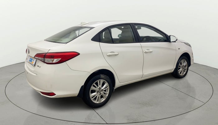 2020 Toyota YARIS J MT, Petrol, Manual, 49,011 km, Right Back Diagonal