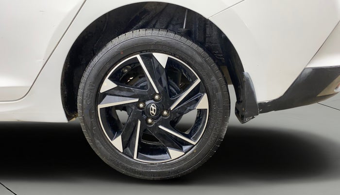 2021 Hyundai Verna SX 1.5 CRDI, Diesel, Manual, 97,843 km, Left Rear Wheel