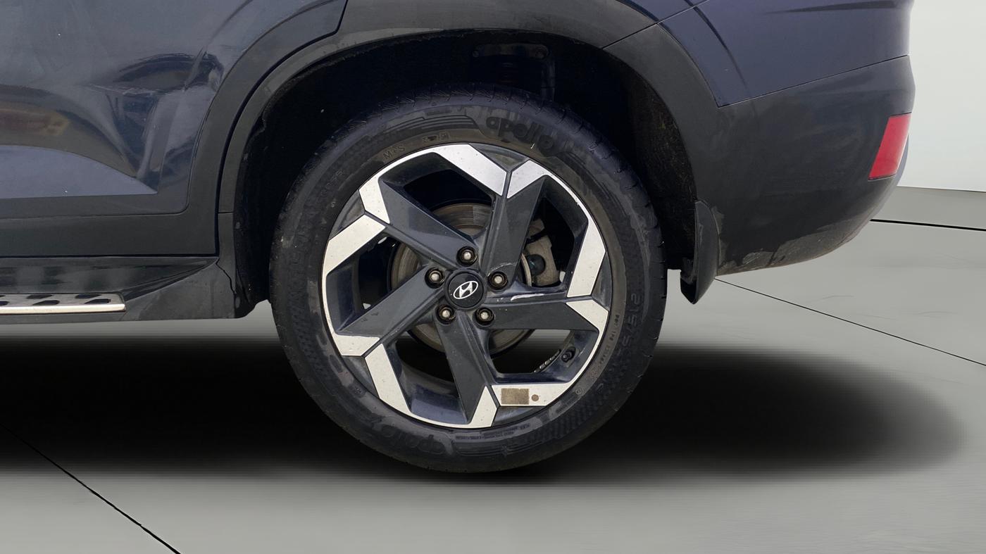 2022 Hyundai ALCAZAR 1.5 SIGNATURE (O) AT 6STR, Diesel, Automatic, 30,479 km, Left Rear Wheel