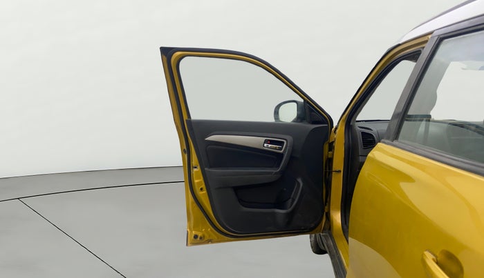 2016 Maruti Vitara Brezza ZDI PLUS, Diesel, Manual, 1,33,214 km, LHS Front Door