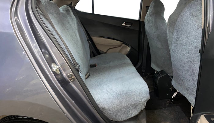 2017 Hyundai Grand i10 SPORTZ (O) 1.2 KAPPA VTVT, Petrol, Manual, 81,604 km, Right Side Rear Door Cabin