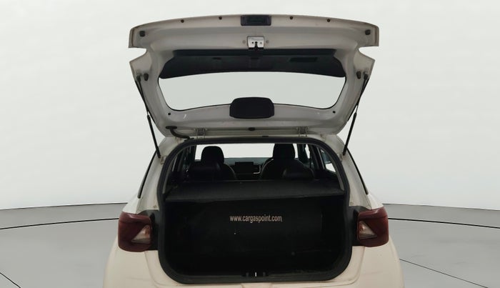 2021 Hyundai VENUE SX 1.0 (O) TURBO IMT, CNG, Manual, 67,305 km, Boot Door Open