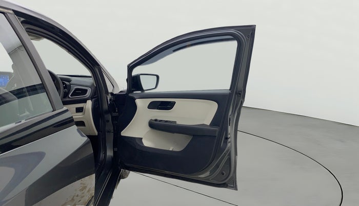 2024 Tata ALTROZ XM PLUS CNG, CNG, Manual, 37,548 km, RHS Front Door