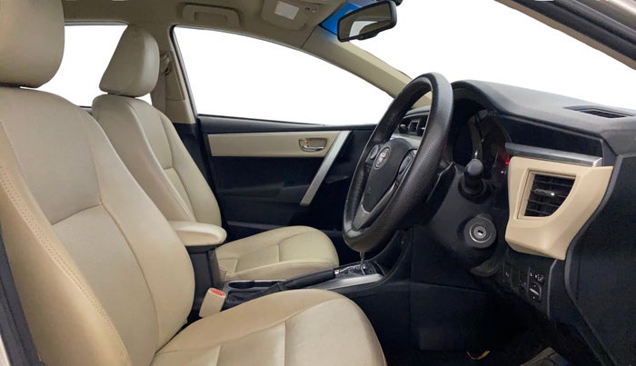 2016 Toyota Corolla Altis G CVT PETROL, Petrol, Automatic, 57,505 km, Right Side Front Door Cabin